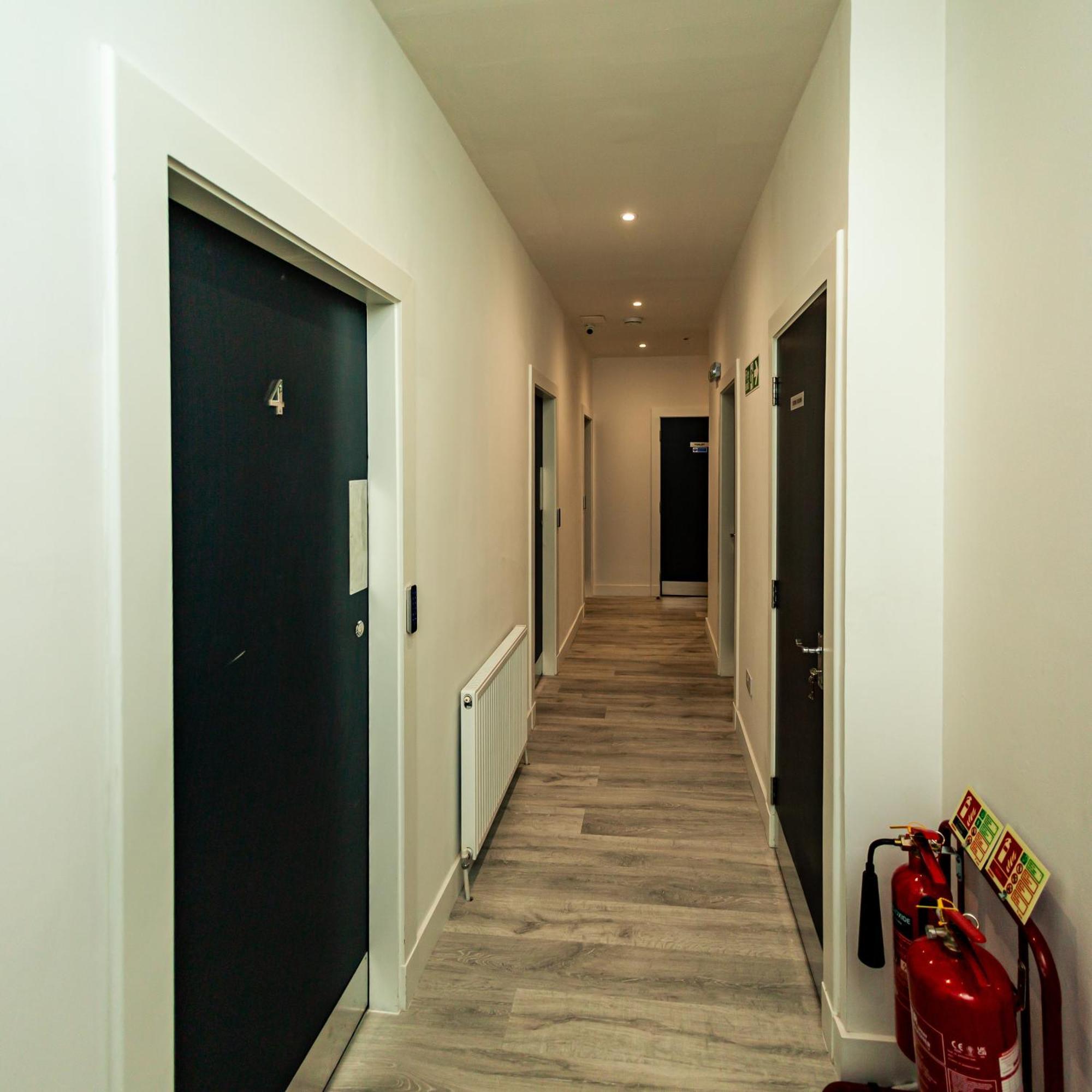 Cheerz Apartments 애버딘 외부 사진
